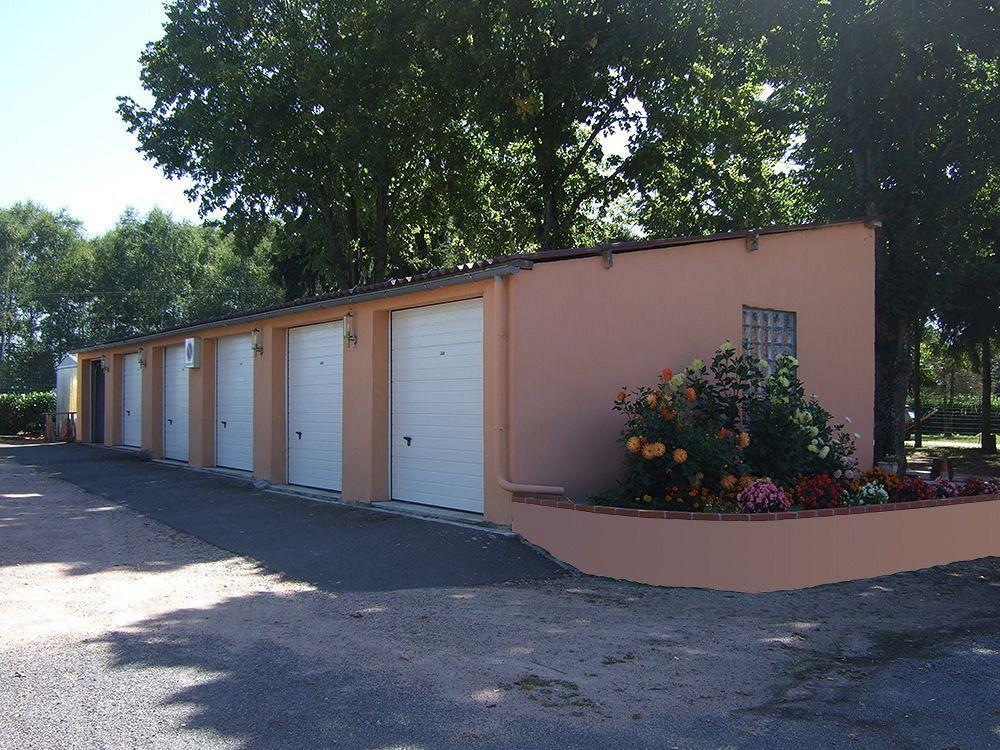 Hotel Domaine De L'Orisse Varennes-sur-Allier Exterior foto